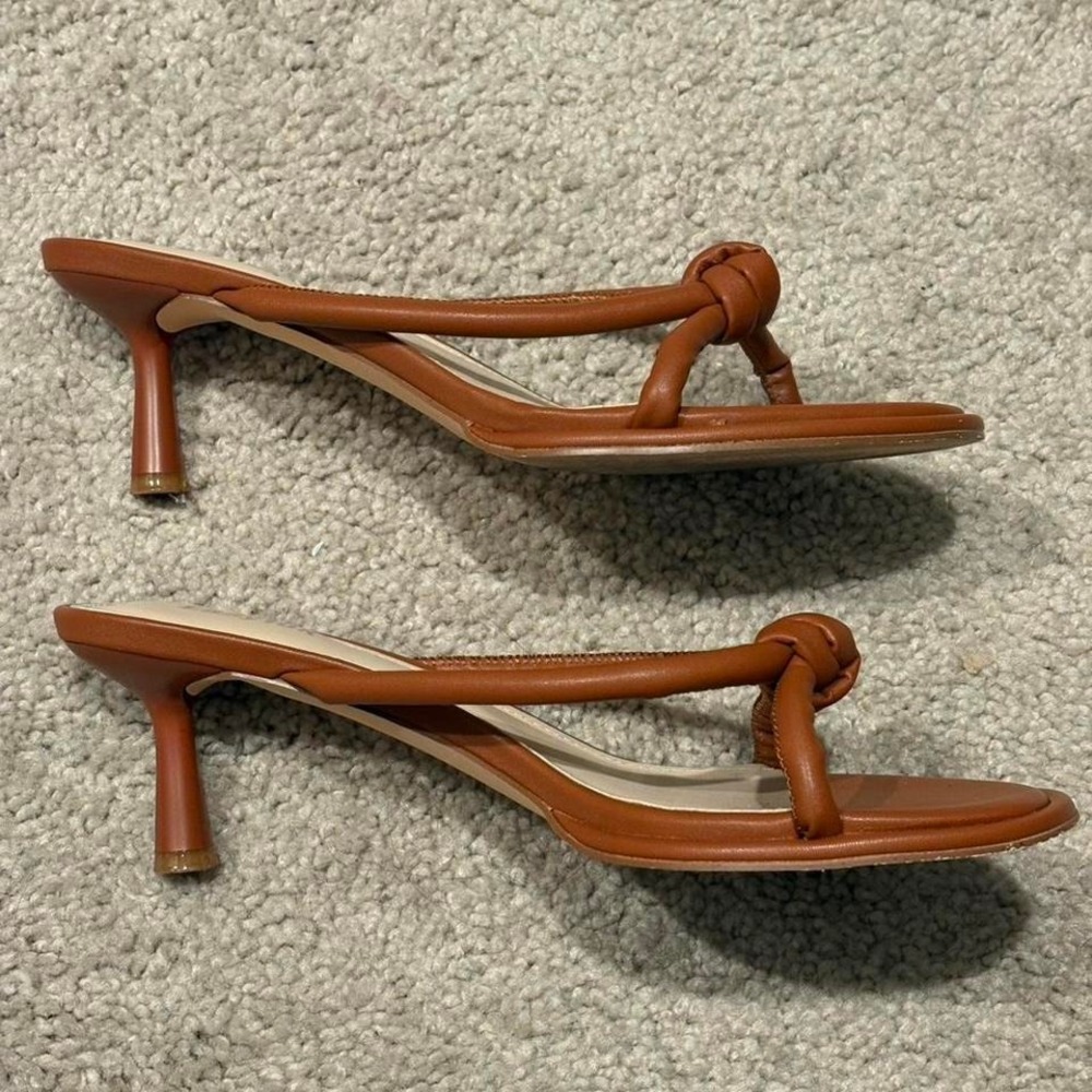 Brown Kitten Heels Women's Size 8.5 Knot Straps Formal Wear - Picture 5 of 7